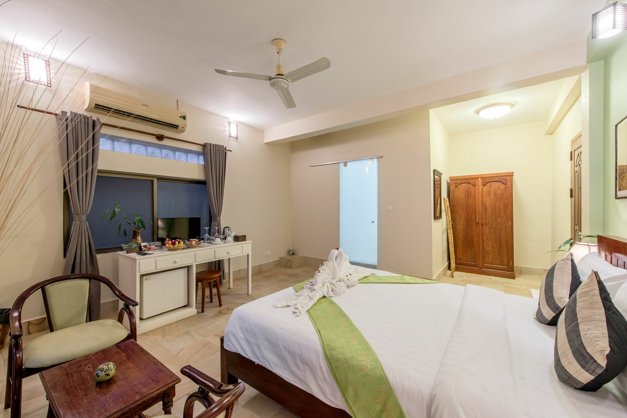 Lemongrass & Ginger Hotel Ciudad de Siem Riep Exterior foto